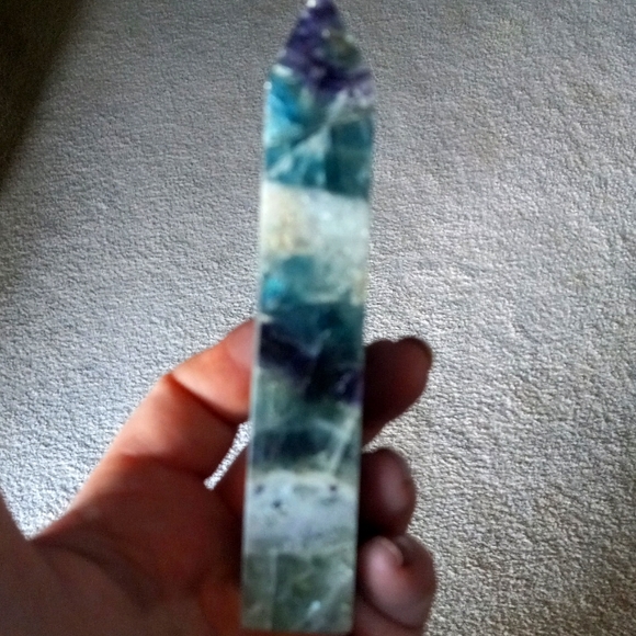 Beautiful Feather Fluorite with Druzy and Rainbows Crystal Tower. - Picture 5 of 13